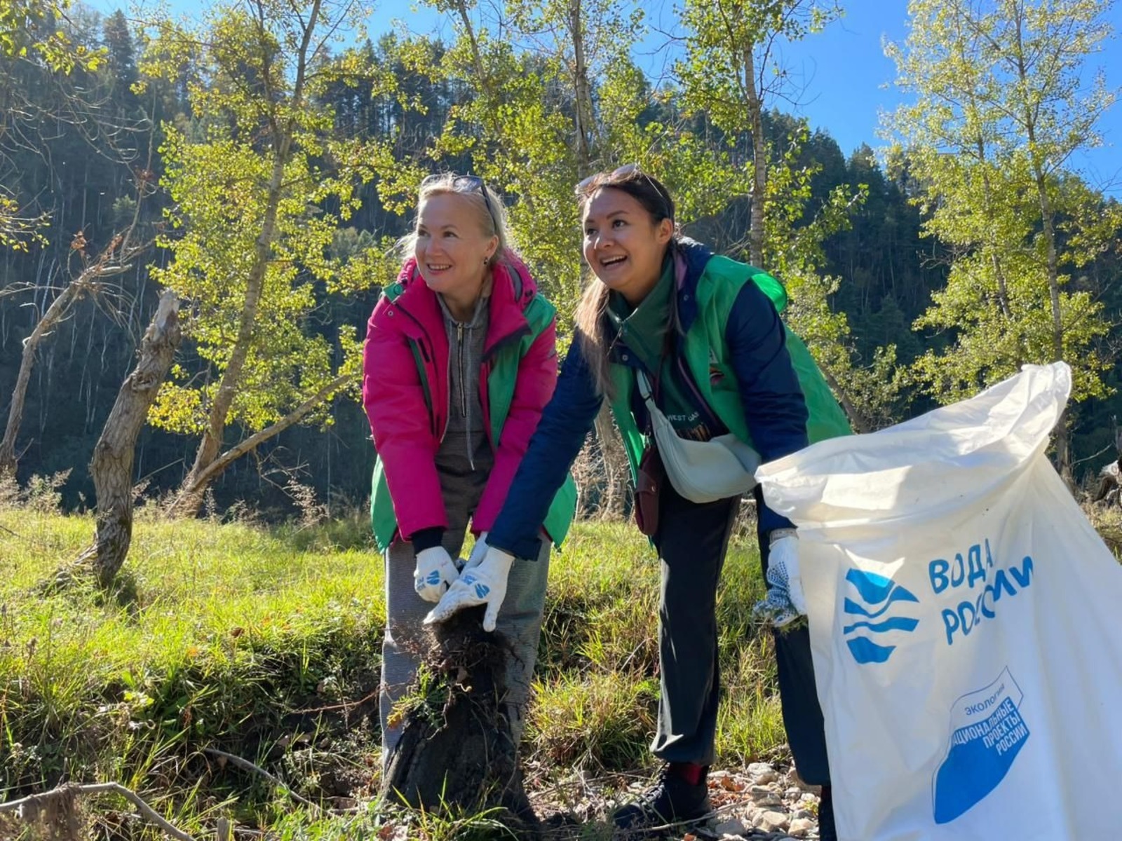 В Башкирии экоактивисты провели  субботник на берегу реки Агидель