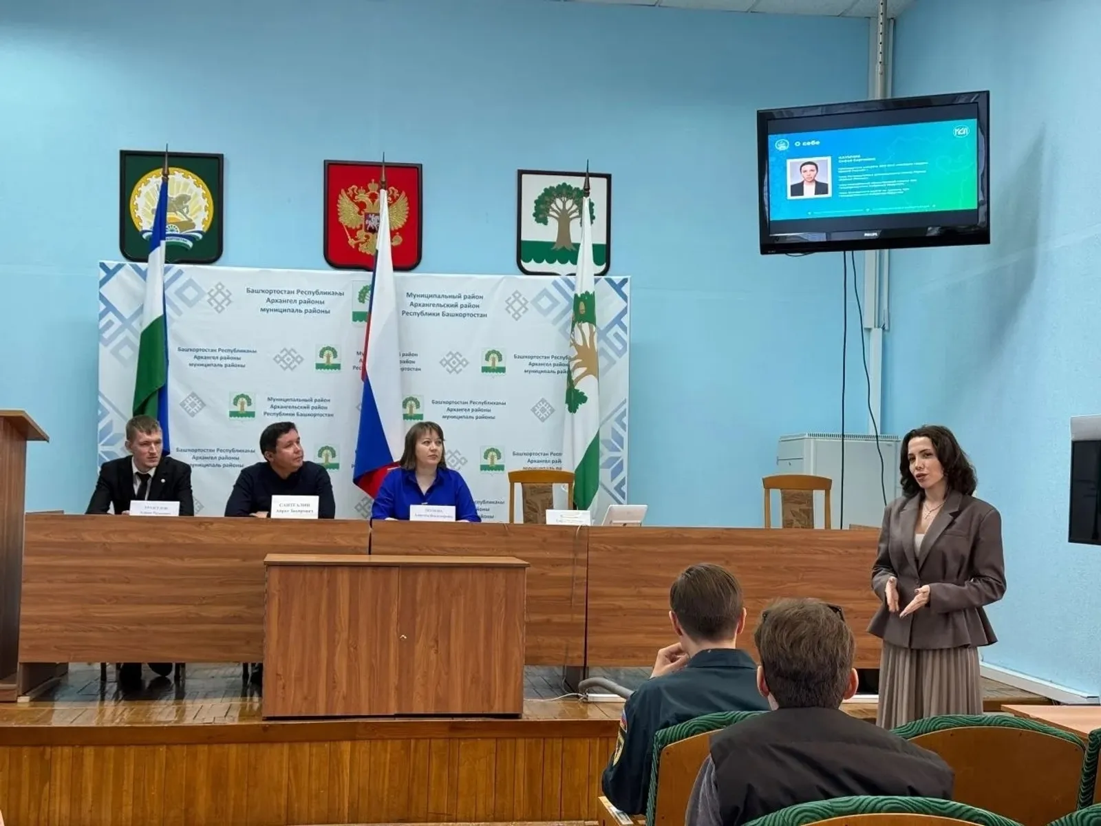 В Архангельском районе провели встречу со студентами-земляками