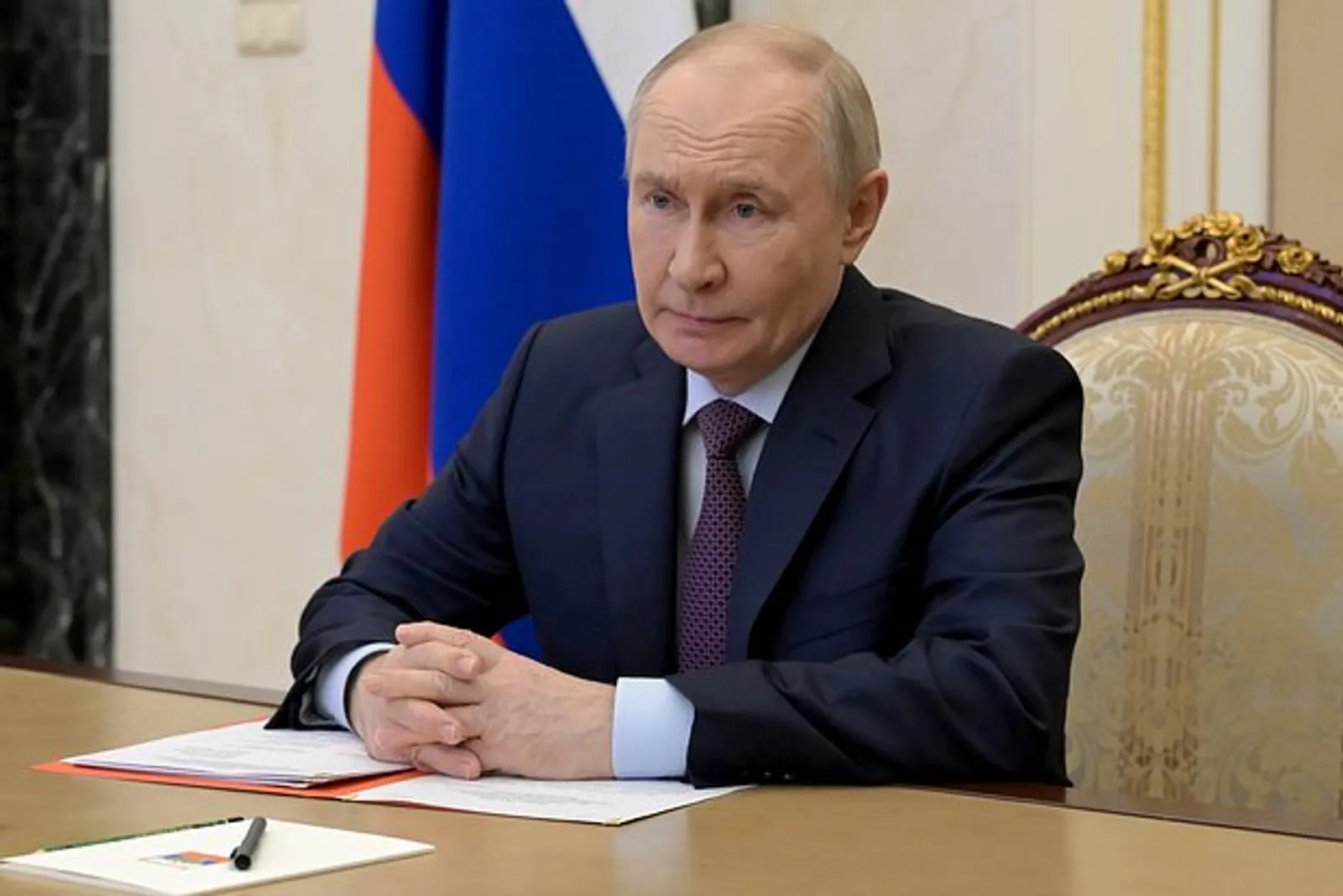 Путин подписал закон о защите от сокращения на работе мобилизованных россиян