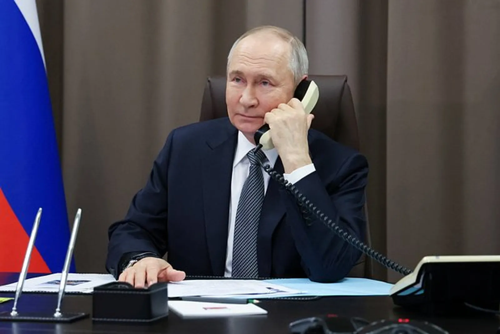 Путин поговорил с Лукашенко