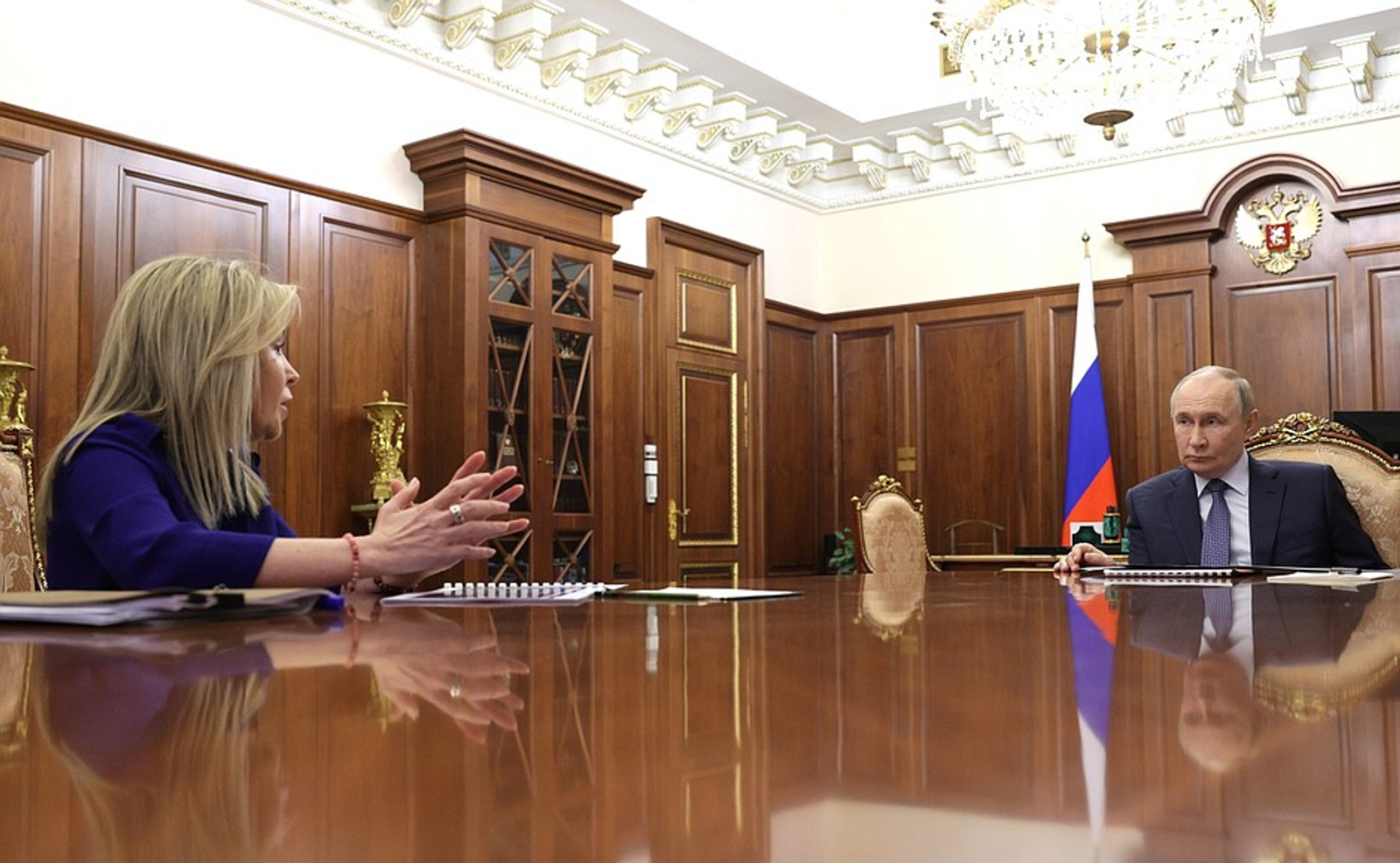 Владимир Путин встретился  с главой Росприроднадзора Светланой Радионовой