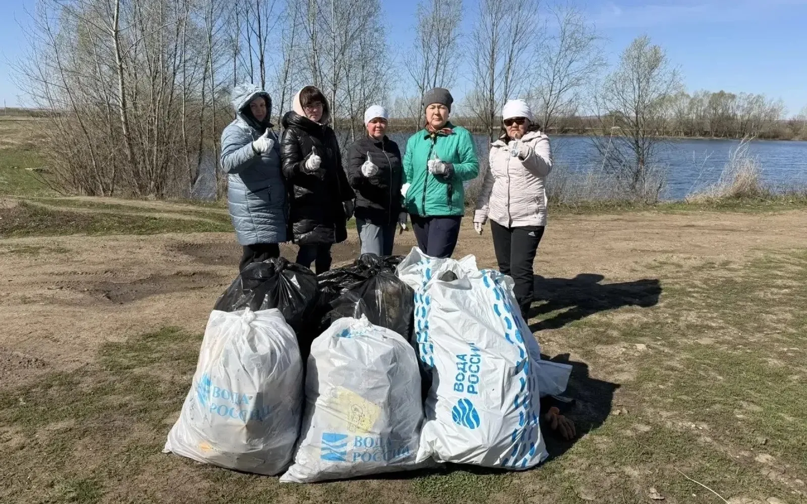 В Мелеузовском районе прошла уборка берега озера Лесотарное
