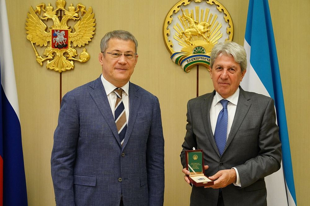 Ответственный секретарь Комиссии Российской Федерации по делам ЮНЕСКО Григорий Орджоникидзе и Радий Хабиров провели рабочую встречу