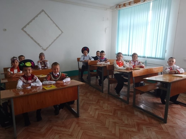 Сегодня - День национального костюма