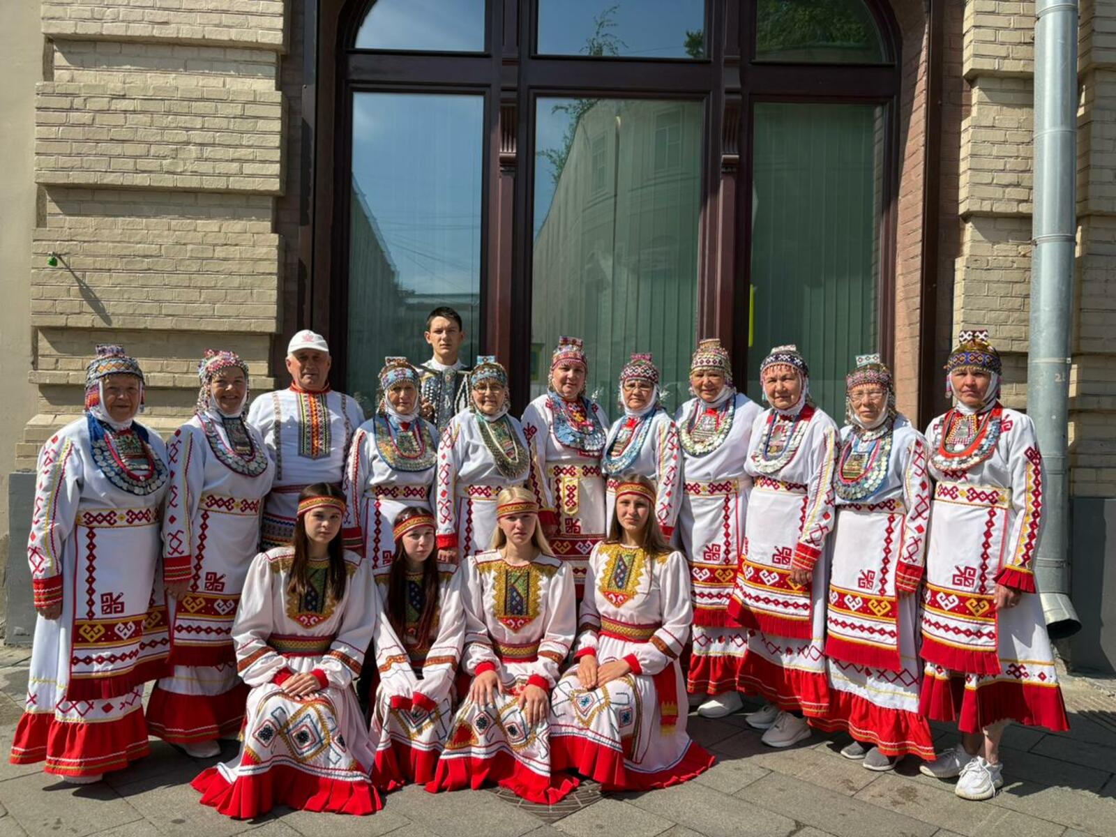 Даже иностранцы благодарили за душевный концерт