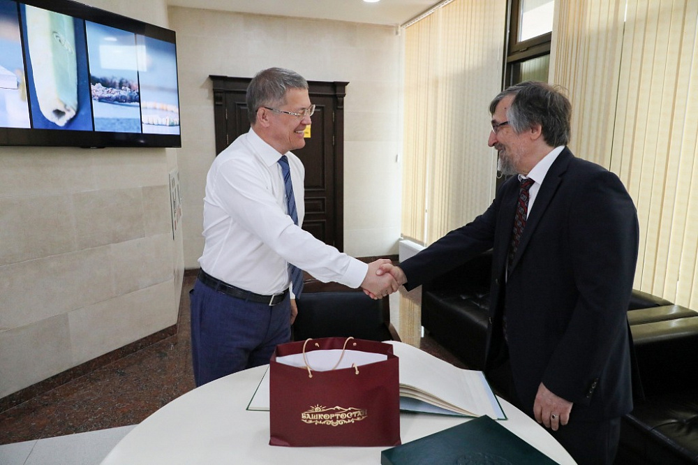 Глава Башкортостана Радий Хабиров обсудил перспективы сотрудничества музеев региона и Узбекистана