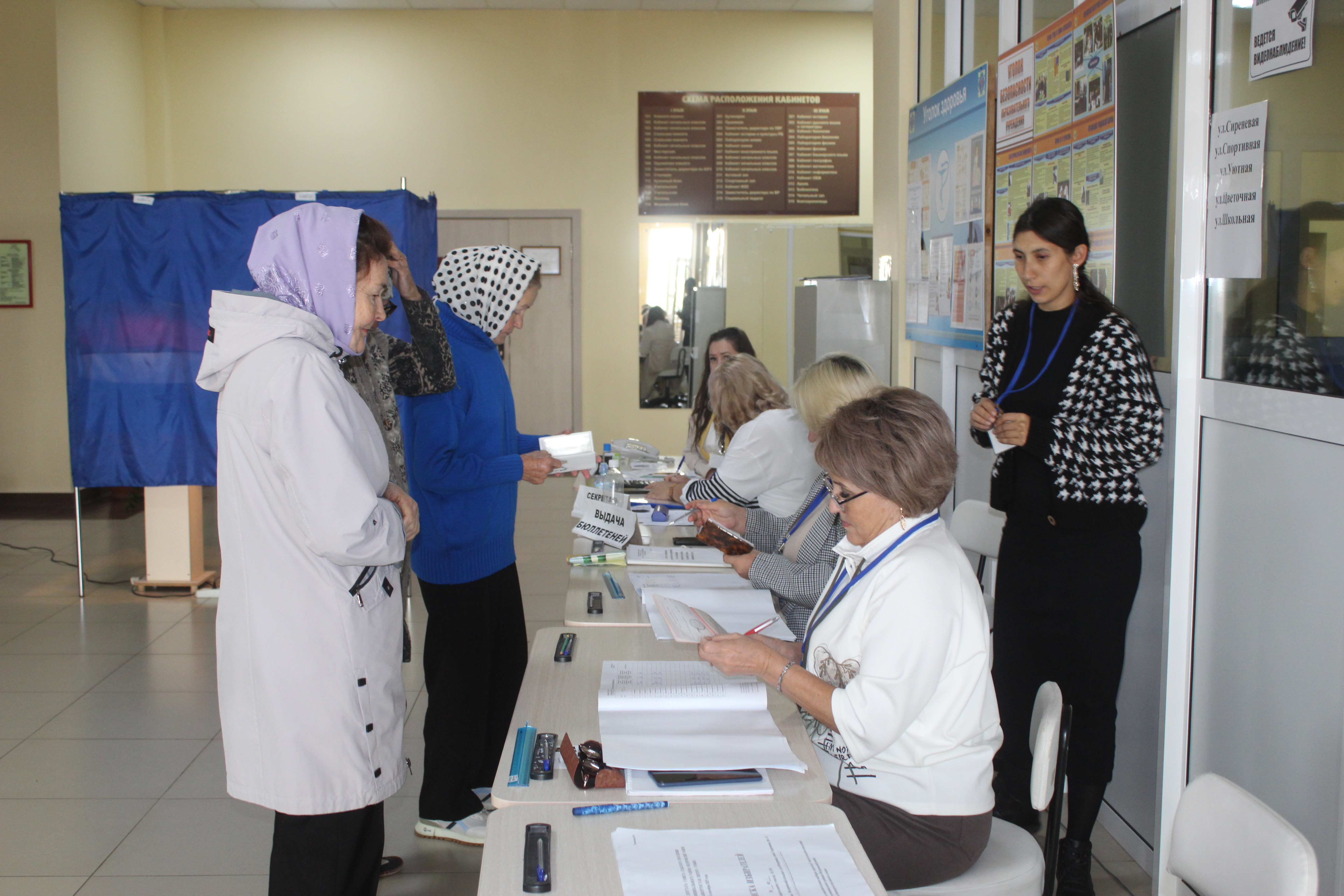 На голосование пришли всей улицей