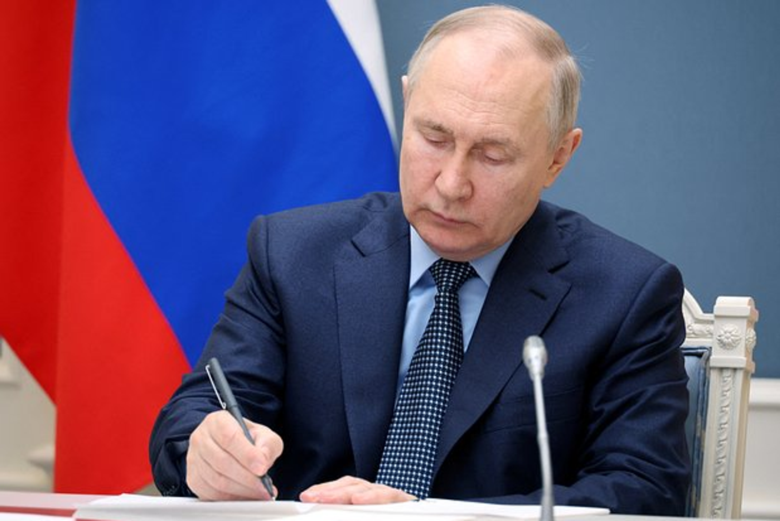 Путин присвоил 14-й армии ВВС и ПВО почетное наименование «гвардейская»