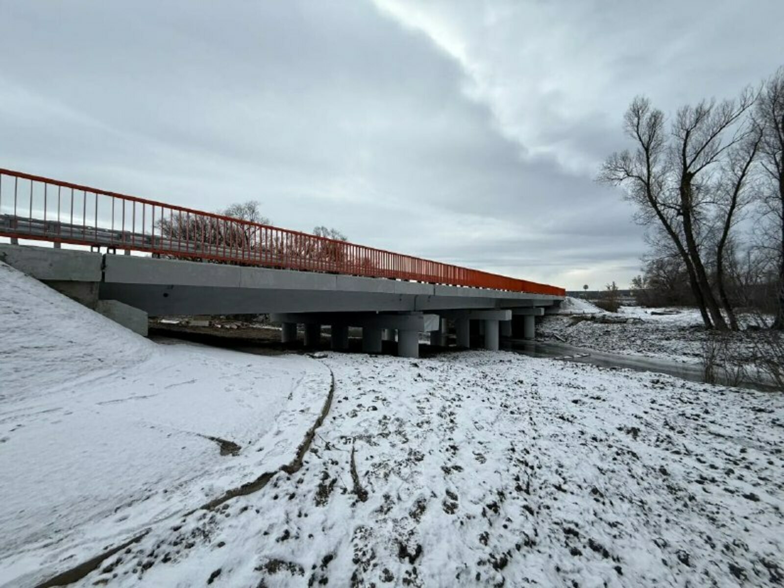 В Альшеевском районе Башкортостана отремонтировали мост через реку Курсак