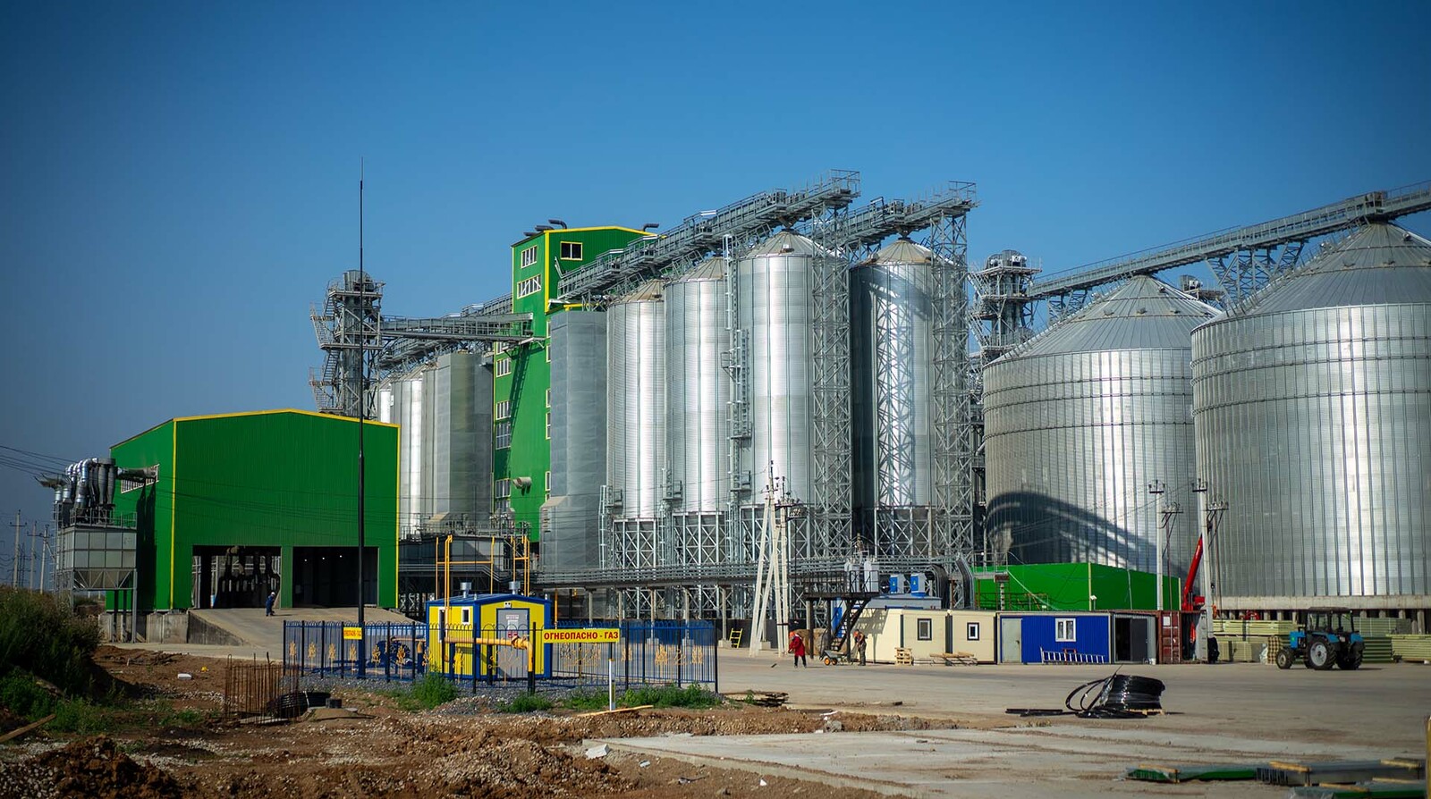 В Башкирии запустили современный элеватор на 122 тысячи тонн зерна