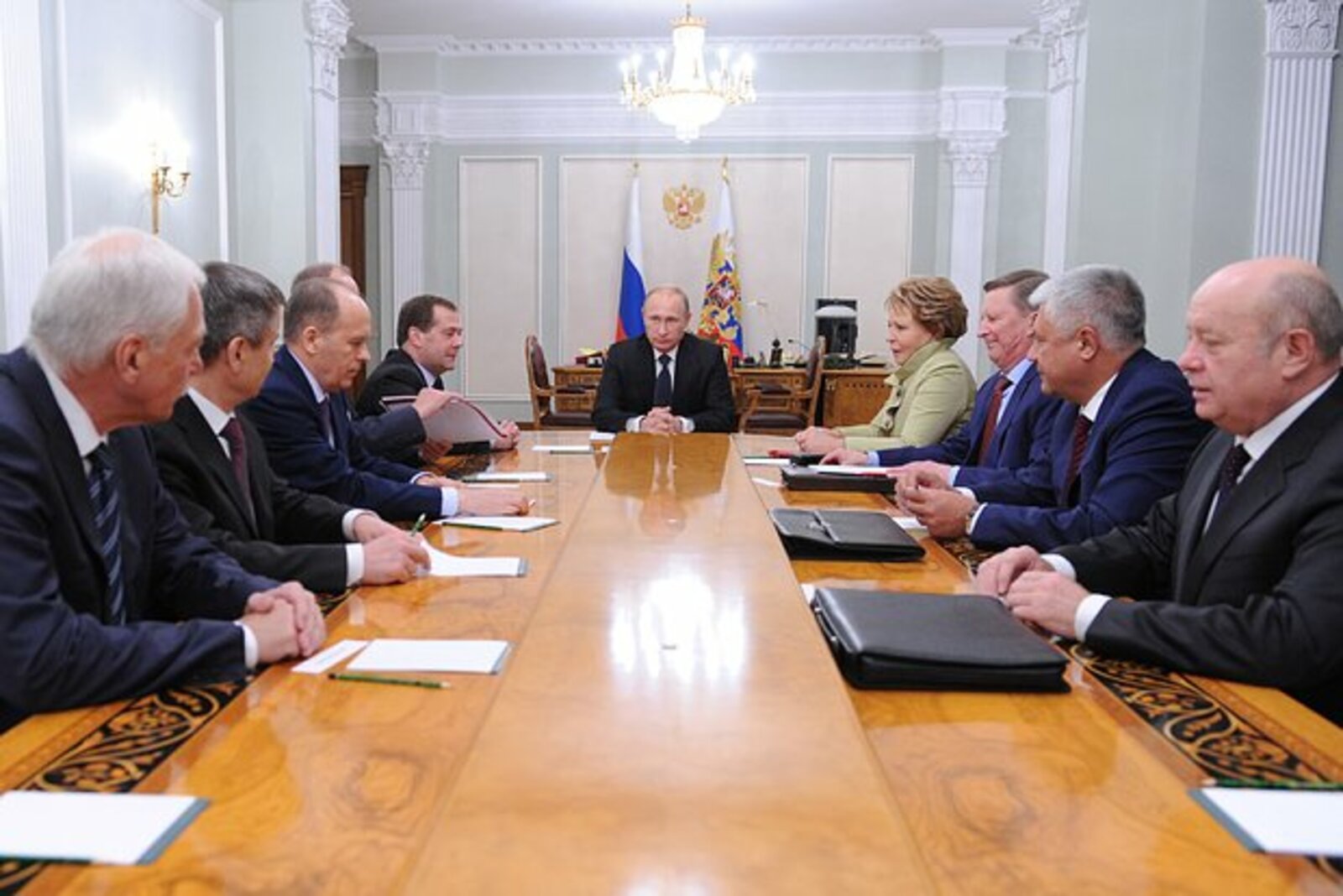 Путин исключил экс-главу Минобороны из состава Совбеза