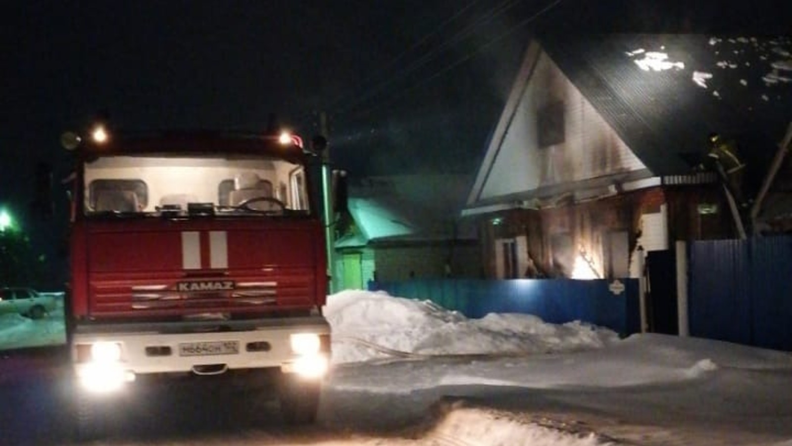 В Башкирии во время тушения пожара в доме нашли тело мужчины