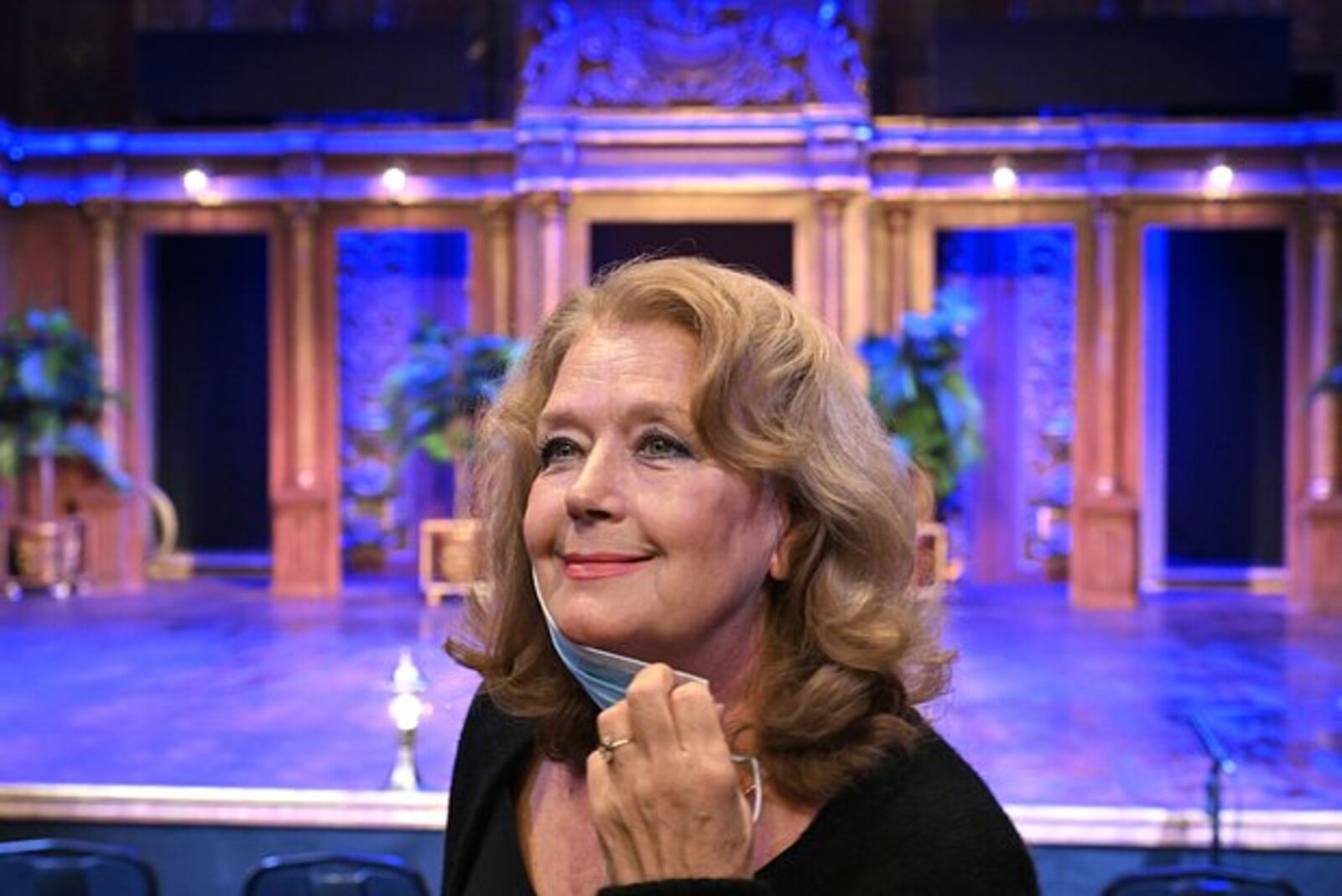 Путин поздравил с юбилеем Ирину Алферову