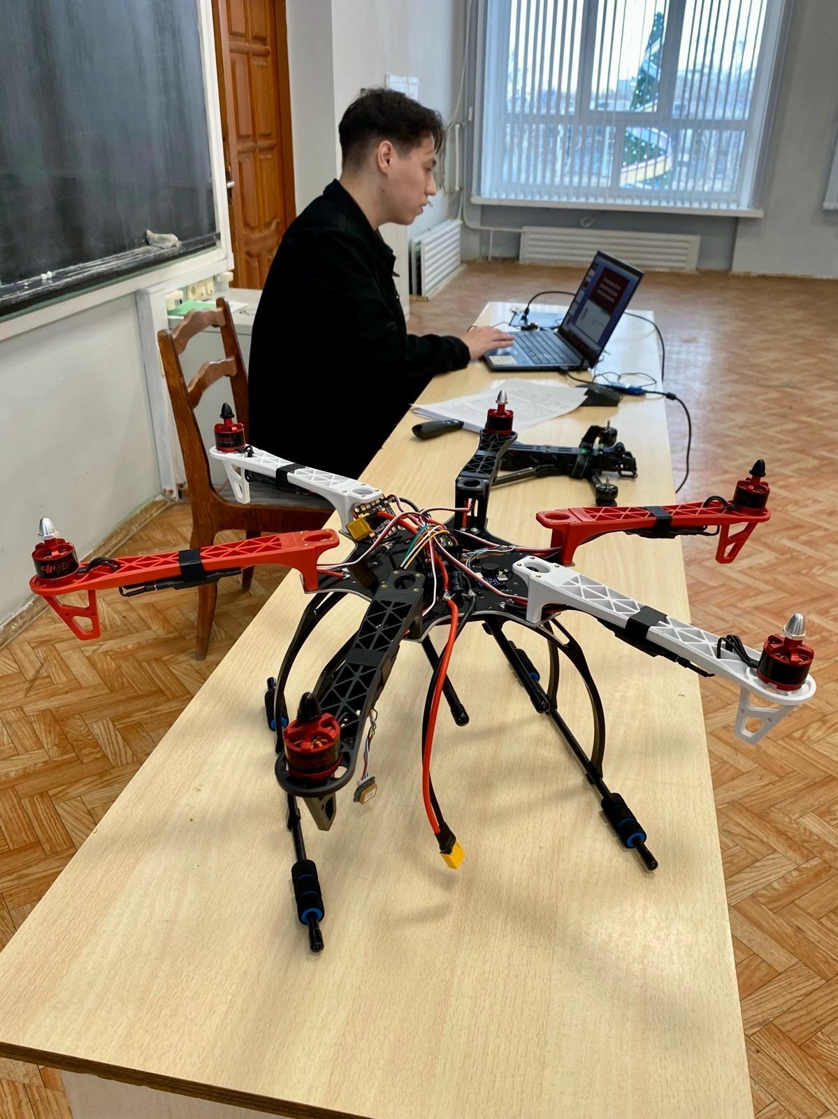 Студент вуза-резидента Межвузовского кампуса Уфы разработал дрон-распылитель