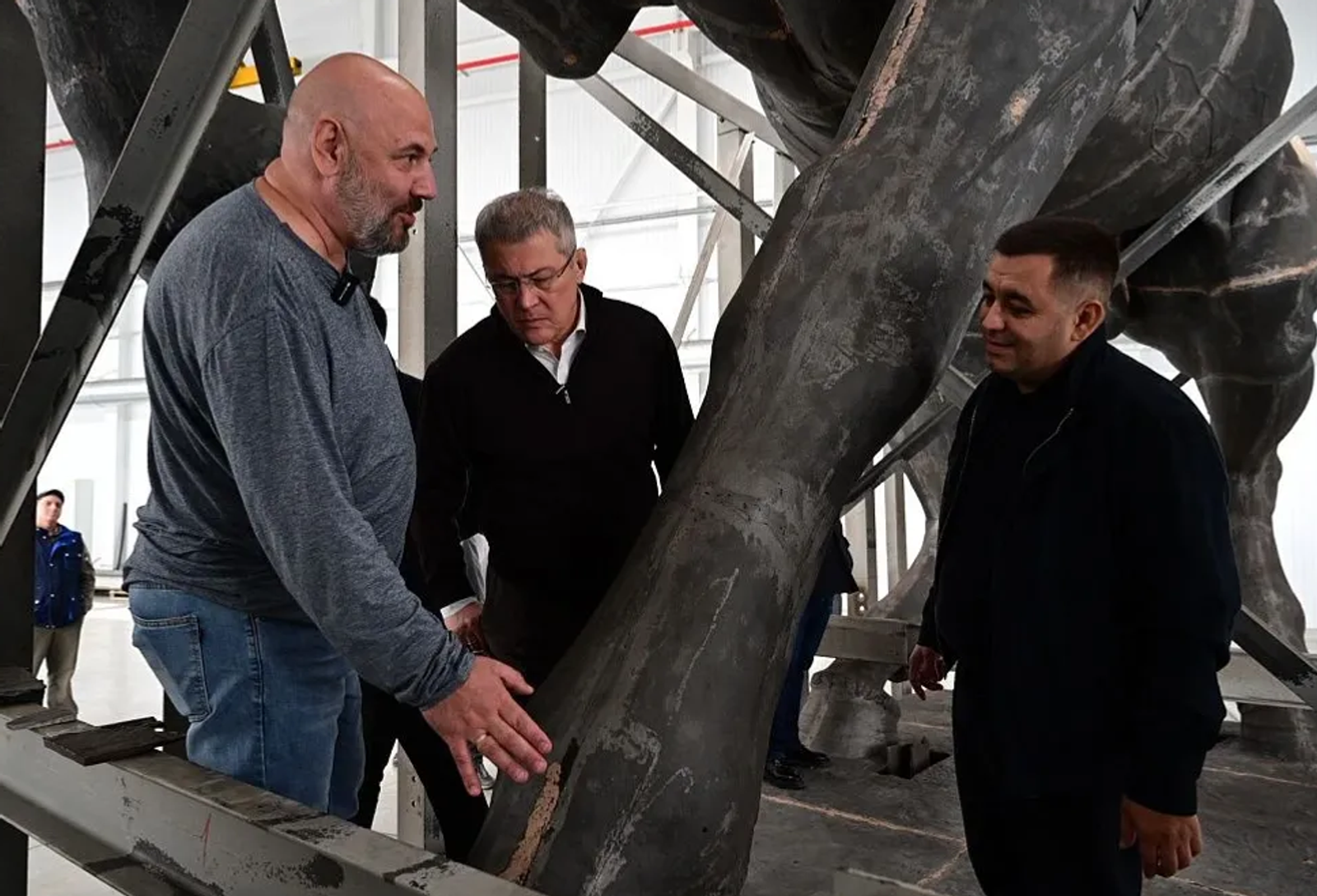 Глава Башкирии рассказал о вариантах реставрации памятника Салавату