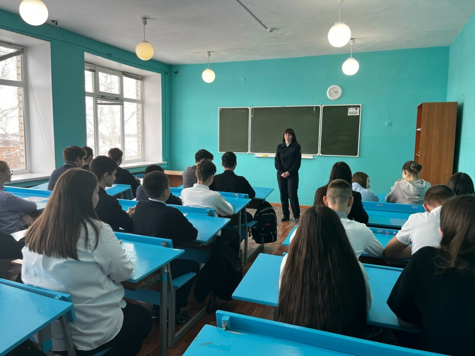 О мерах безопасности несовершеннолетних в зимний период