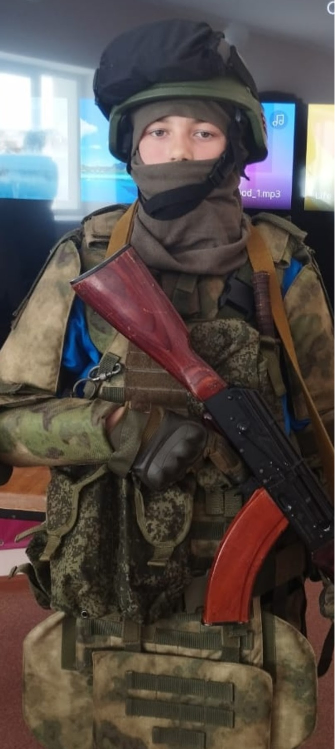 Минахметов Нияз Маратович.