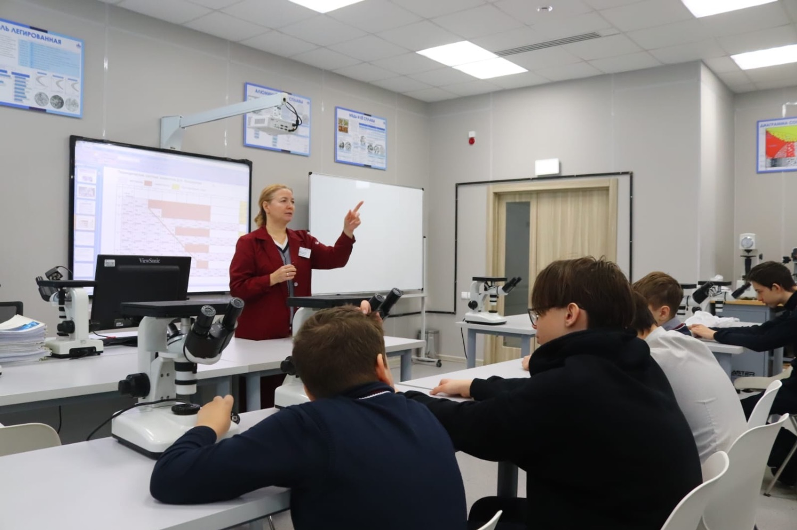 Школьников Башкирии готовят к карьере в авиастроении