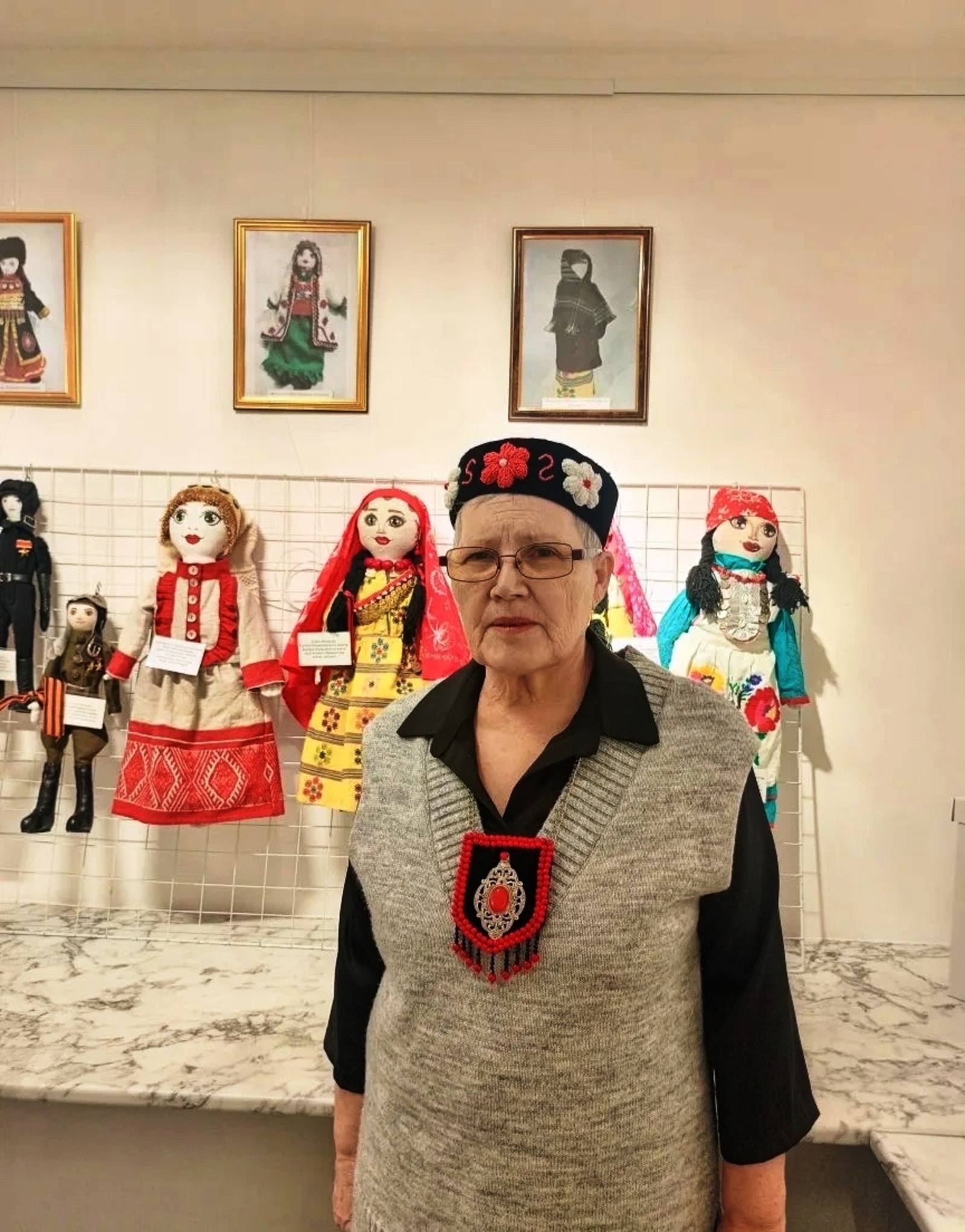 В Илишевском районе начала работу выставка кукол ручной работы