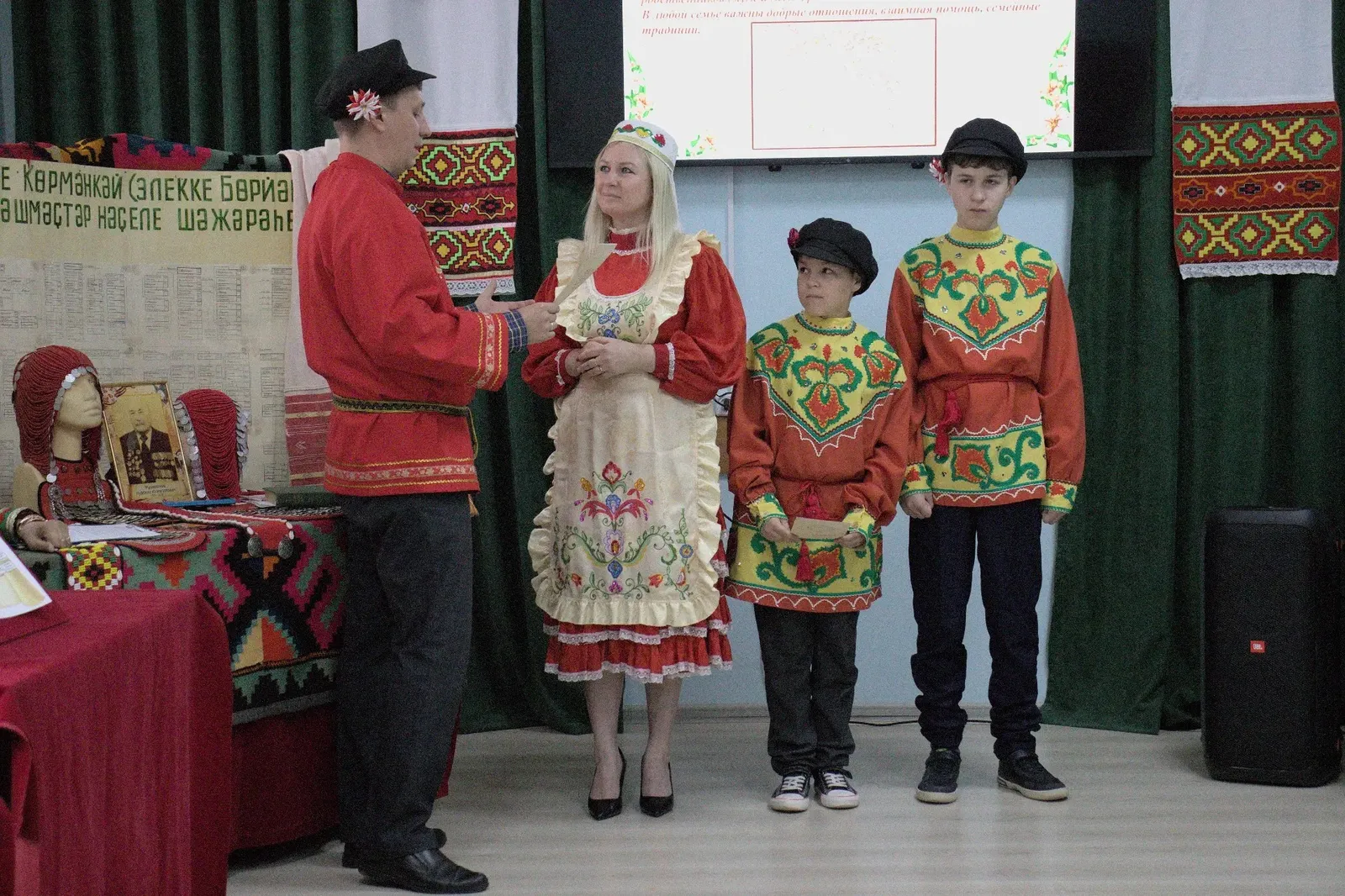 В Белебее прошел конкурс родословной «Мои корни в моей семье»