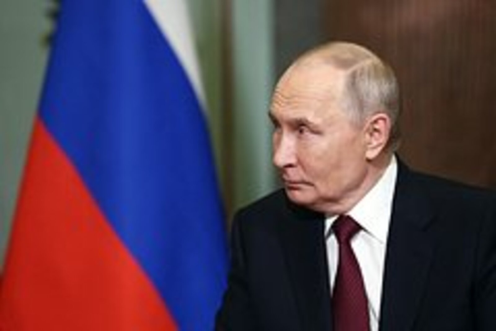Путин присвоил почетное звание соединению Вооруженных сил России