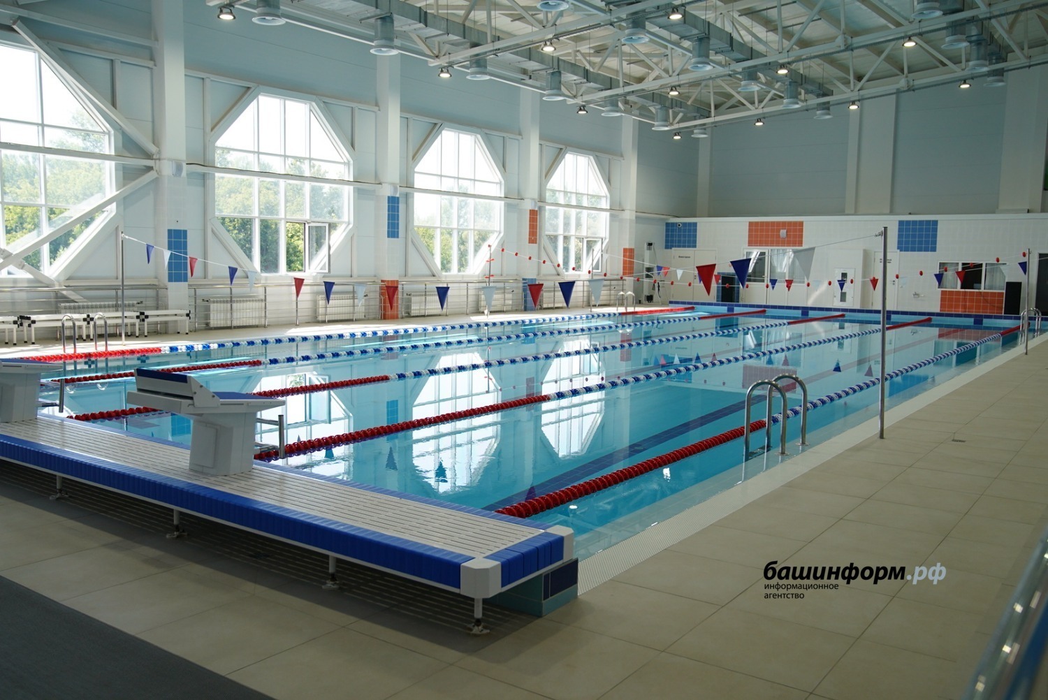 В башкирском Благовещенске открыли новый ФОК с бассейном «Zаряд»